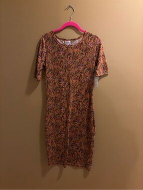 😍LuLaRoe Rust and Pink Floral Short Sleeve Midi Dress